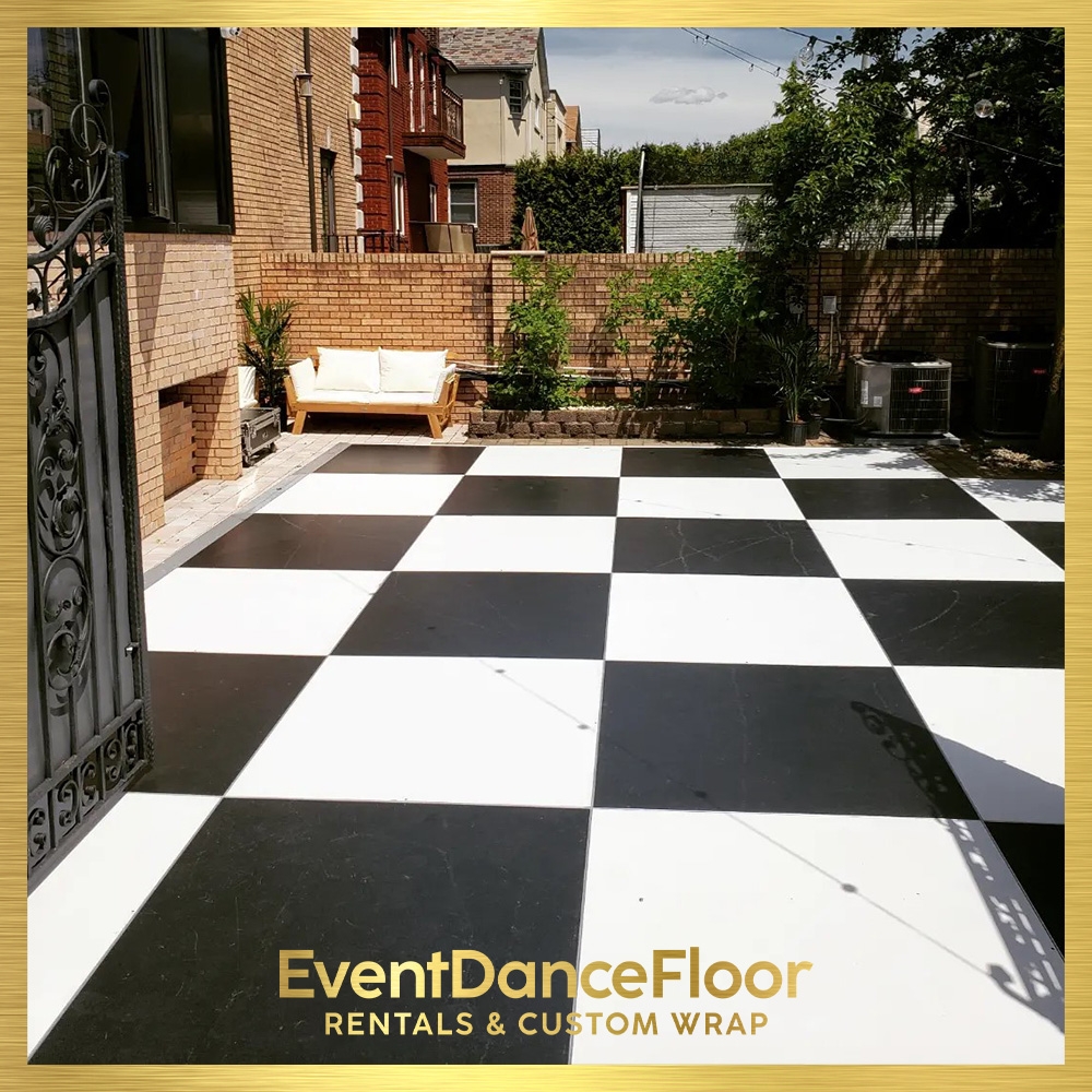 Are there specific dance floor designs that work best for a themed party?