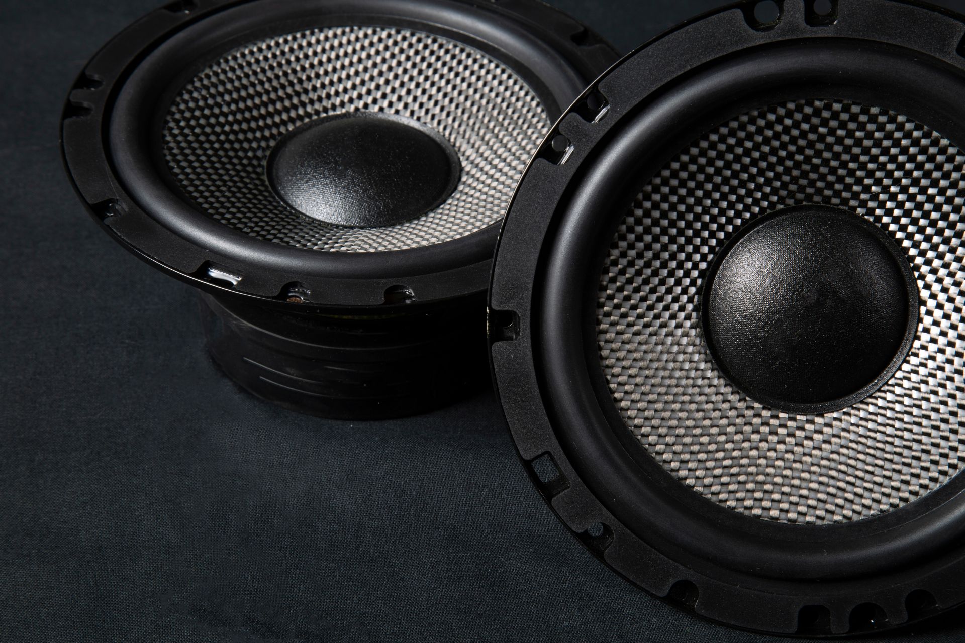 The Role of Business Background Music Systems in Customer Experience